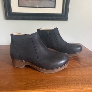 Dansko Barbara Black Leather Boots EUC — Worn once!